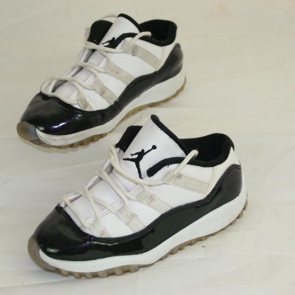 Jordans Toddler 's size 10c